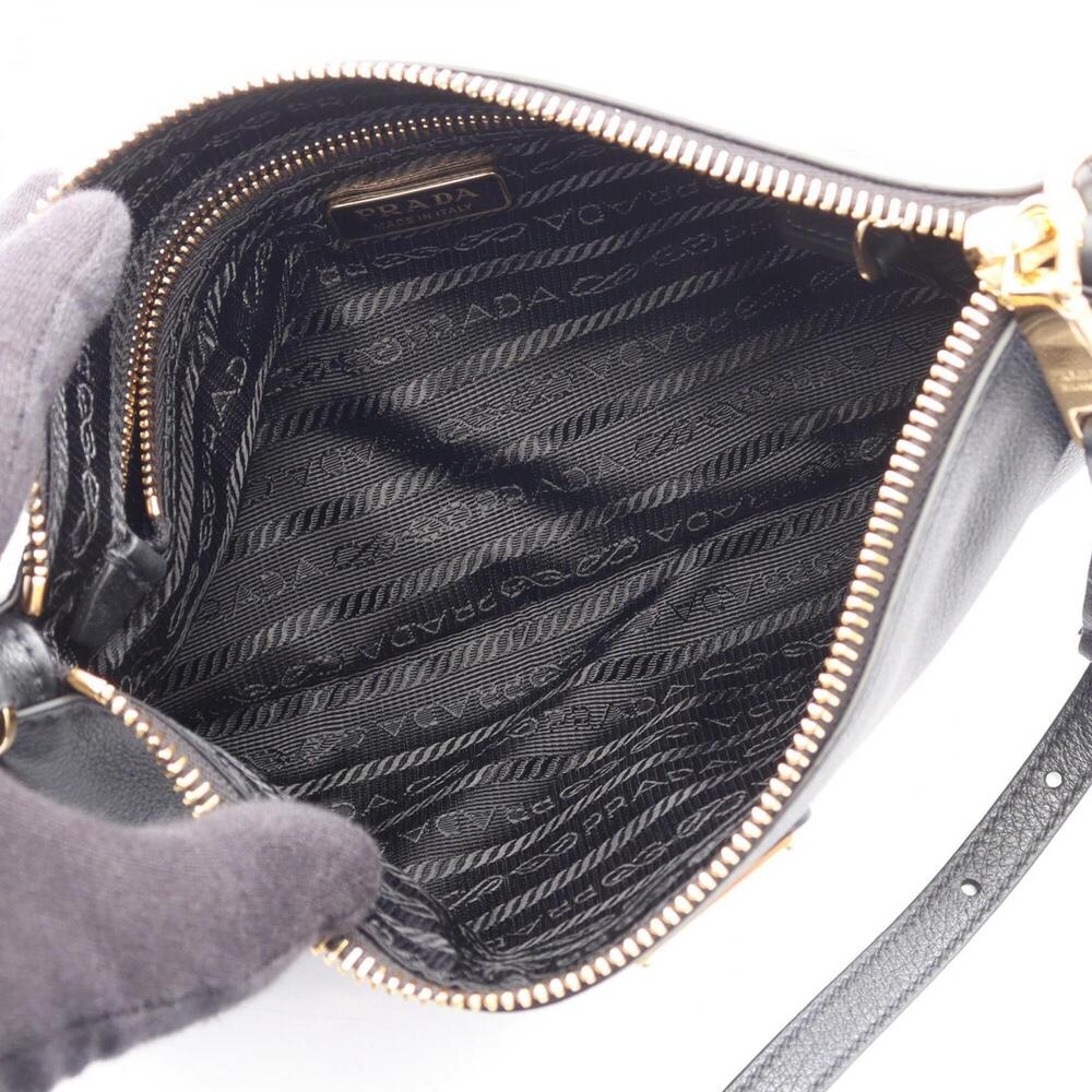 PRADA Bag - Picture 3 of 8